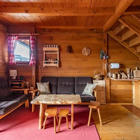 Hostgost Mountain - Zaric Dağ evi *